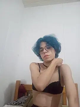 RobinTheBirdy online show from August 2, 7:23 pm
