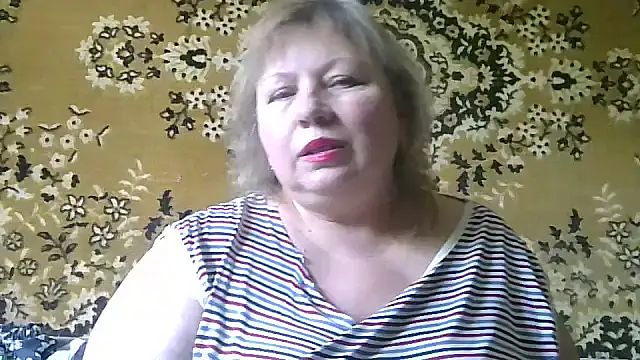Snapshot of LediMelissa chatting on June 17, 11:01 am LediMelissa online show from June 17, 11:01 am