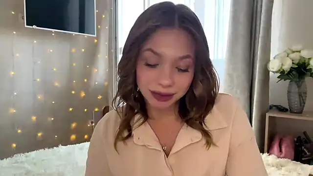 Lia be mine online show from July 3, 7:59 am