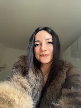 Snapshot of EmmyBullockk chatting on May 26, 12:12 pm EmmyBullockk online show from May 26, 12:12 pm