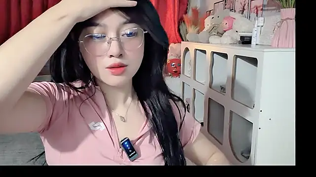Bee-Cherry online show from May 26, 5:36 am