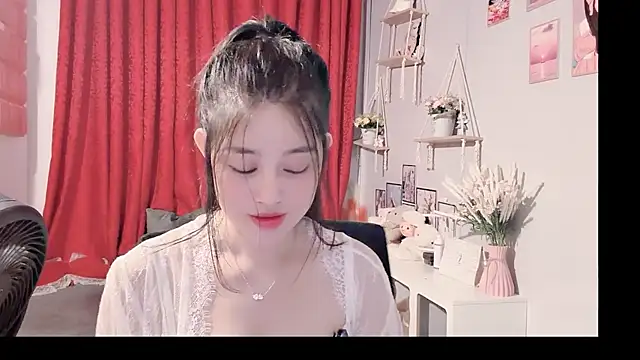 Bee-Cherry online show from June 5, 6:57 pm