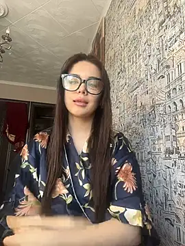 aloeeevera444 online show from May 19, 11:05 am