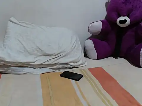 Snapshot of sweet_cecee chatting on July 10, 5:01 am sweet cecee online show from July 10, 5:01 am