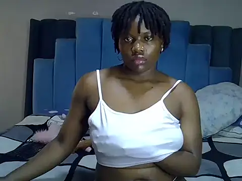 Snapshot of melanin_moon chatting on June 3, 1:25 pm melanin moon online show from June 3, 1:25 pm