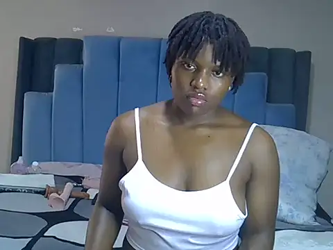 Snapshot of melanin_moon chatting on June 5, 12:55 pm melanin moon online show from June 5, 12:55 pm
