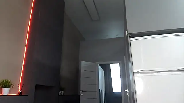 BloomLizzy online show from May 25, 3:07 pm