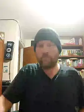 Snapshot of icebergXpress chatting on May 26, 3:02 am icebergXpress online show from May 26, 3:02 am