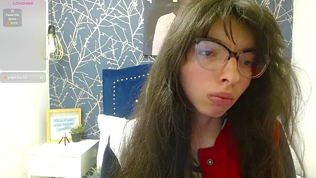Snapshot of Allyshon_ chatting on June 5, 8:58 pm Allyshon online show from June 5, 8:58 pm