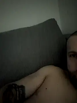 Snapshot of bacher27 chatting on May 19, 8:37 pm bacher27 online show from May 19, 8:37 pm