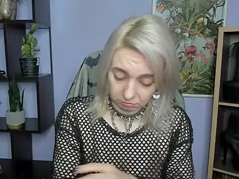 velvetanne online show from June 2, 6:26 am