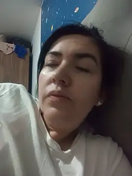 Snapshot of dhanya_moon chatting on May 29, 3:15 am dhanya moon online show from May 29, 3:15 am