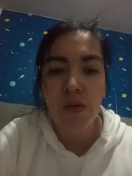 Snapshot of dhanya_moon chatting on May 31, 2:09 am dhanya moon online show from May 31, 2:09 am