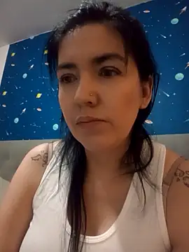 Snapshot of dhanya_moon chatting on June 5, 10:26 pm dhanya moon online show from June 5, 10:26 pm