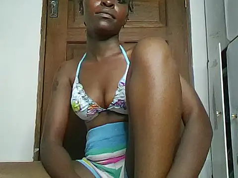 Snapshot of petiteprettygal chatting on July 8, 9:19 pm petiteprettygal online show from July 8, 9:19 pm