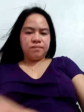 xyummytits69x online show from May 24, 11:32 pm