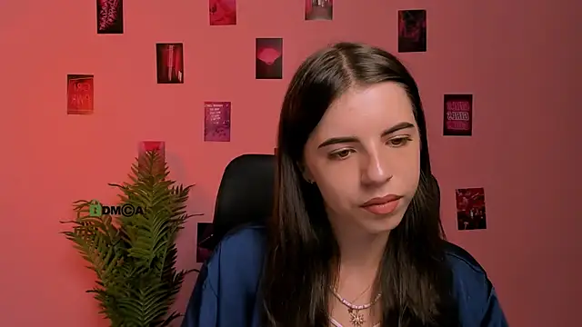 Snapshot of lyra_desire chatting on July 15, 9:03 am lyra desire online show from July 15, 9:03 am