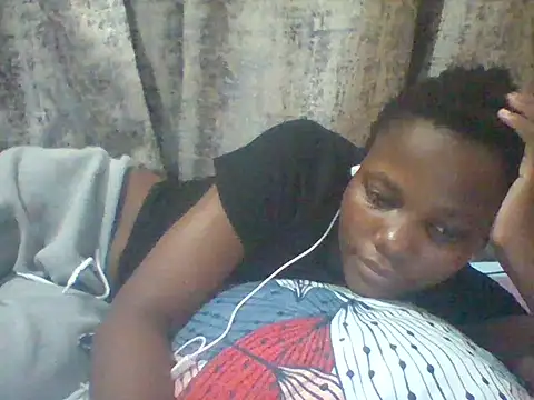 Snapshot of tina_2030 chatting on June 17, 7:33 am tina 2030 online show from June 17, 7:33 am