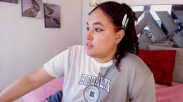 Leyla Zr online show from May 26, 5:31 pm