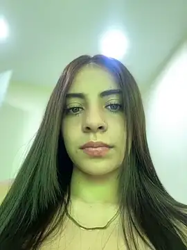 Hanna Cruz  online show from June 2, 5:37 pm