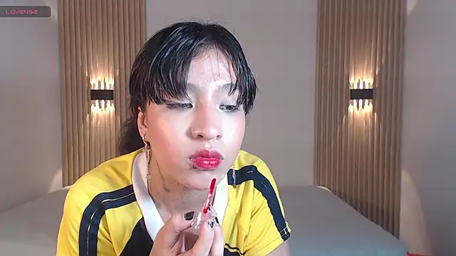 Snapshot of AmyPrice9 chatting on June 27, 3:50 pm AmyPrice9 online show from June 27, 3:50 pm