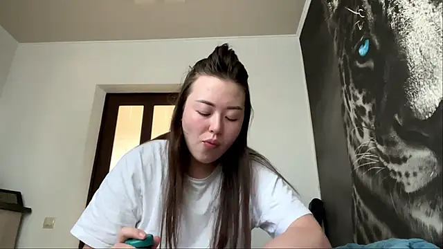 Snapshot of ChelsieThuman chatting on June 8, 2:01 am ChelsieThuman online show from June 8, 2:01 am