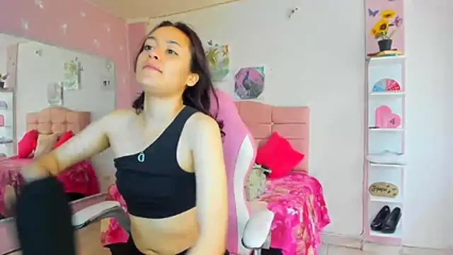 ivyyemerald  online show from July 3, 3:18 pm