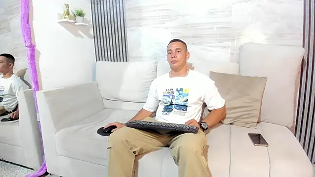 dylan viper online show from May 28, 3:04 am