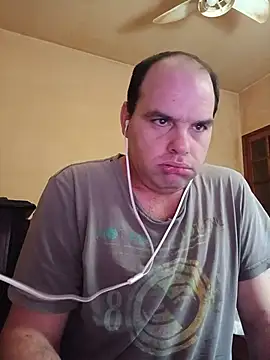 Snapshot of Safado700 chatting on June 3, 7:00 am Safado700 online show from June 3, 7:00 am
