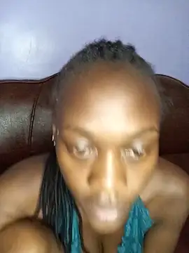 Snapshot of Paulahaze chatting on June 7, 8:23 pm Paulahaze online show from June 7, 8:23 pm