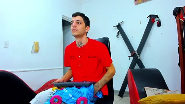 boy max latin online show from May 22, 1:57 am