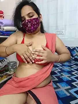 Snapshot of shalini_gupta05 chatting on June 10, 3:22 pm shalini gupta05 online show from June 10, 3:22 pm