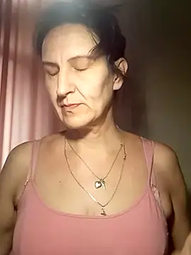 Snapshot of Alene_Lorrie chatting on July 4, 4:29 am Alene Lorrie online show from July 4, 4:29 am