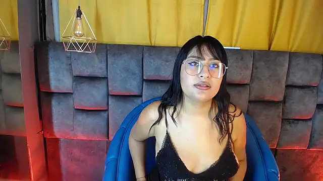 Girl Scarlett  online show from May 24, 11:37 am