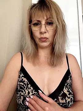 Kitty-MEOWW online show from May 28, 8:11 am