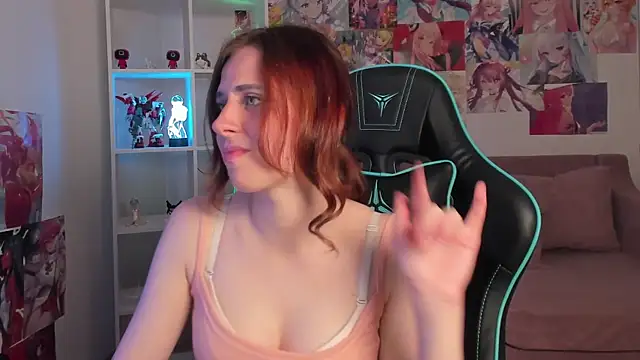 FreyaVeys online show from June 12, 5:17 am