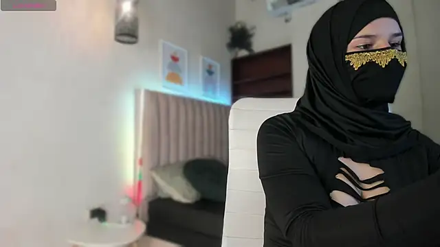 Snapshot of _SweetAmira_ chatting on June 10, 3:18 am SweetAmira online show from June 10, 3:18 am