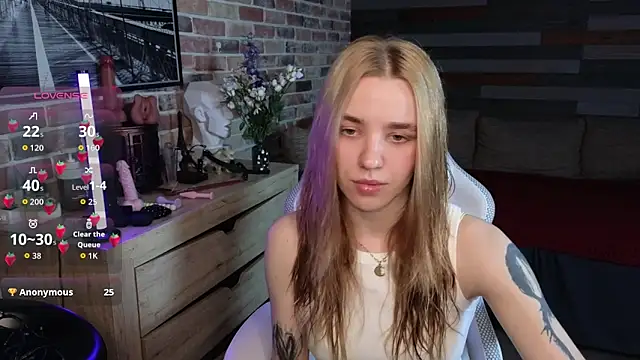 Snapshot of eva_swetty chatting on May 31, 9:05 pm eva swetty online show from May 31, 9:05 pm