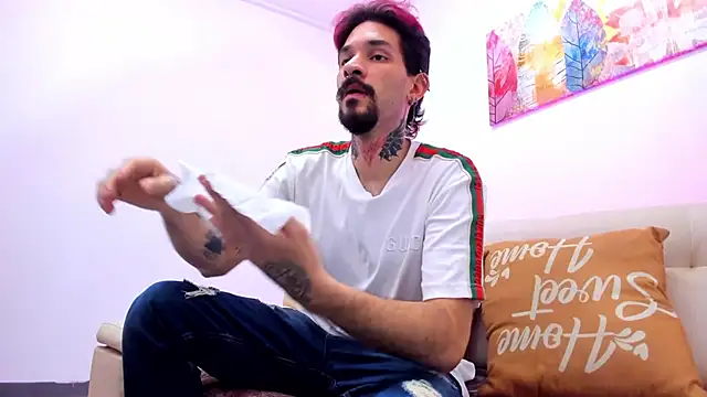 Jonathan Soto online show from May 29, 3:48 am