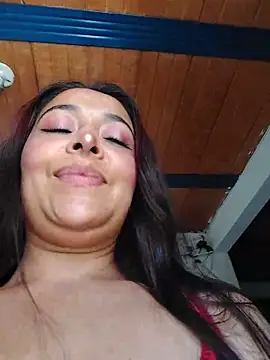 jessamondd online show from May 28, 7:33 pm