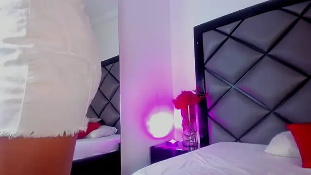 IsabellaVillalobos online show from June 10, 1:54 pm