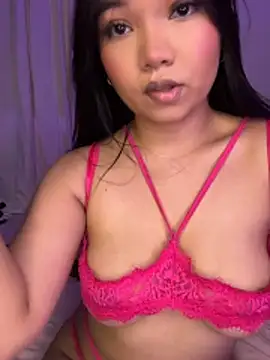 Snapshot of maria_lunag chatting on June 19, 2:27 am maria lunag online show from June 19, 2:27 am