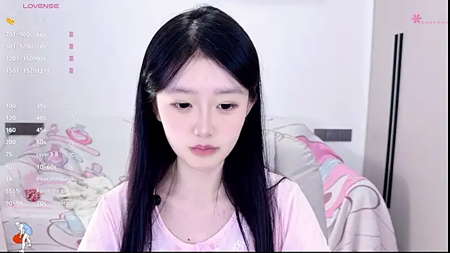 KylinKylin online show from June 8, 3:45 pm