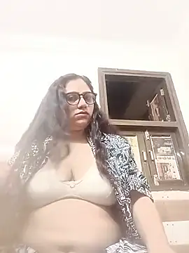 yourchahat27 online show from May 30, 7:11 pm