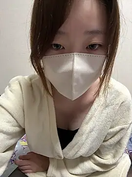 mei room online show from May 25, 3:40 pm