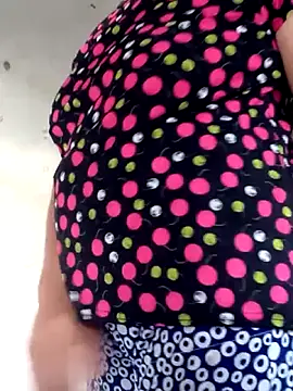 Bong sexy online show from May 25, 11:11 pm