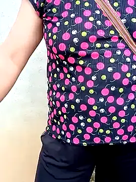 Bong sexy online show from June 26, 8:41 am