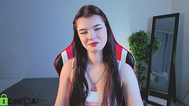 Snapshot of MelissaMay__ chatting on May 30, 7:33 pm MelissaMay online show from May 30, 7:33 pm