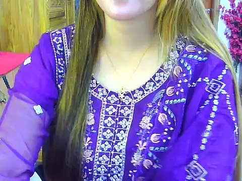 Snapshot of Adiba_Obu_20 chatting on May 28, 11:40 am Adiba Obu 20 online show from May 28, 11:40 am