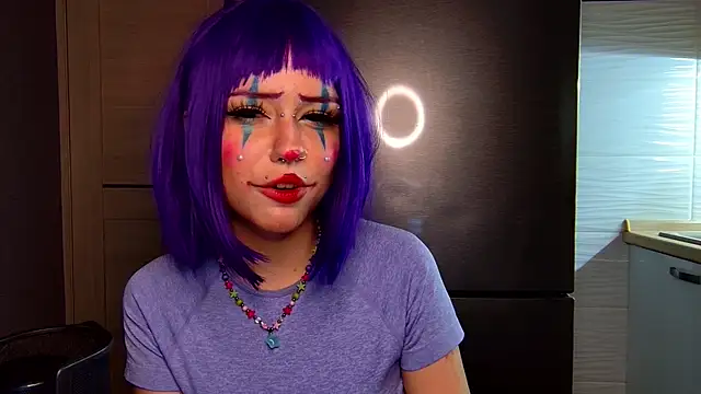 Snapshot of YunaLeaf chatting on June 24, 8:52 pm YunaLeaf online show from June 24, 8:52 pm